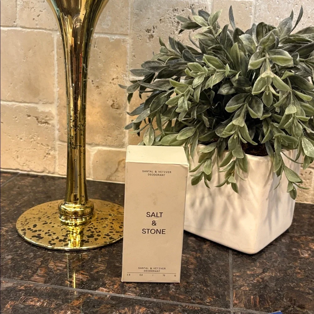 Salt & Stone Santal & Vetiver Deodorant Brand new in box